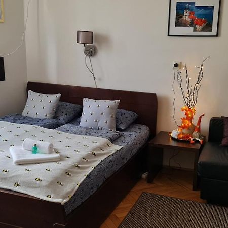 Free Public Parking Bumblebee Apartment 4Ppl Ac Fastnet Tv Budapeşte Dış mekan fotoğraf