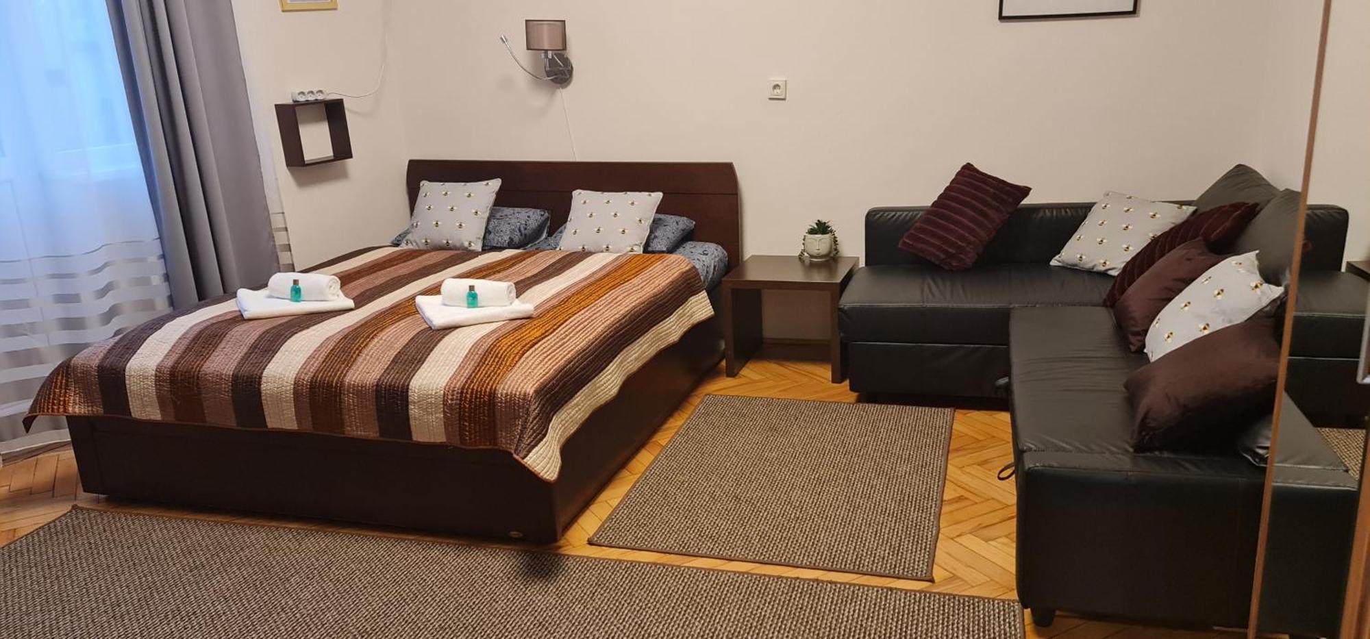 Bumblebee Apartment With Ac Budapeşte Dış mekan fotoğraf